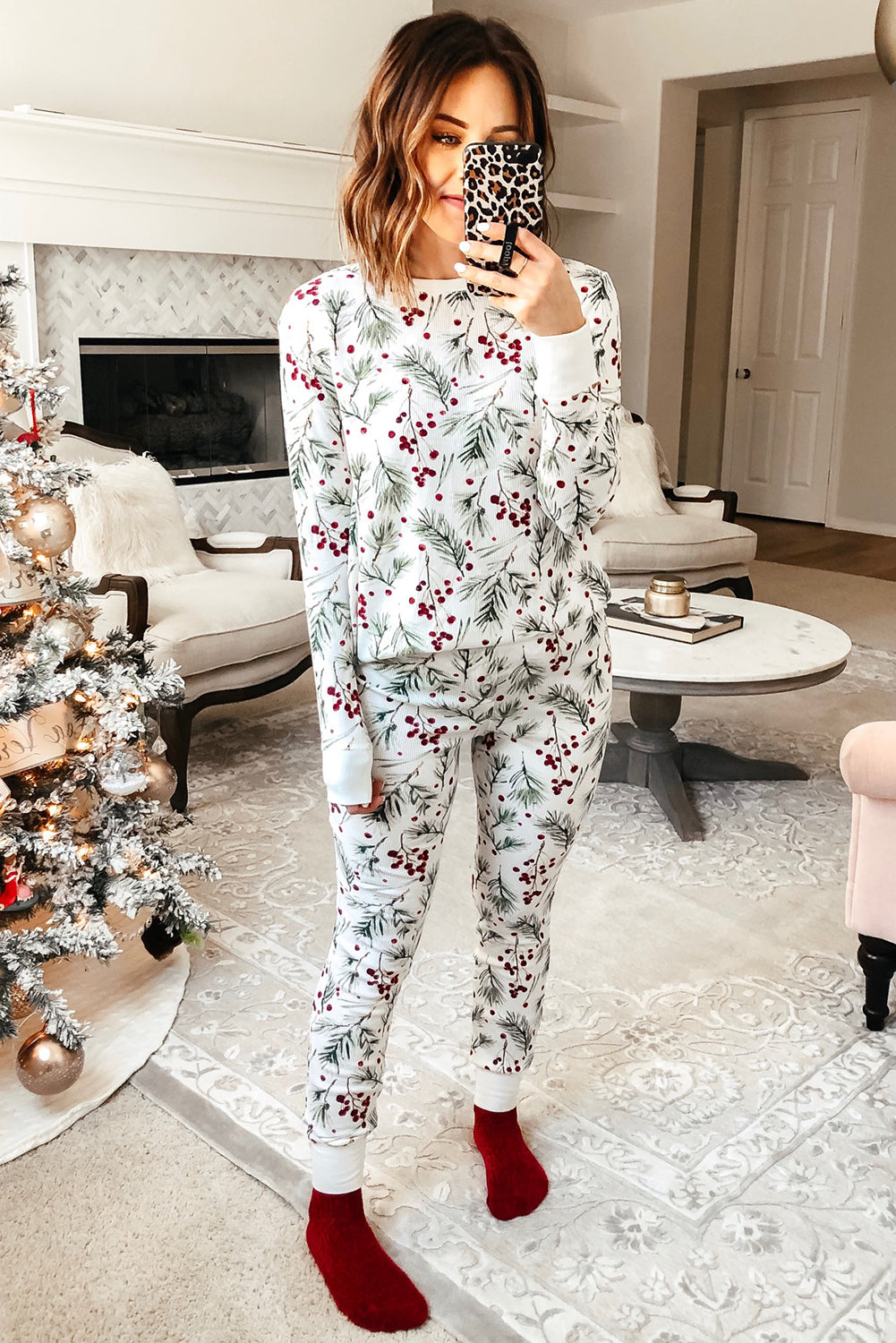 White Holly Print Lounge Set