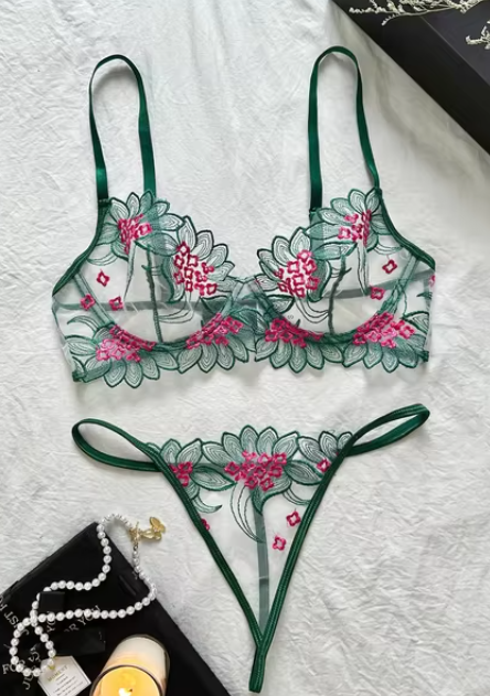 Romantic Lace Set